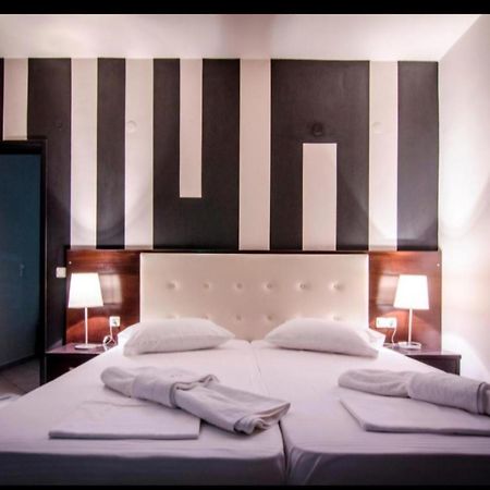 Aparthotel Aristidis Garden à Parga Extérieur photo