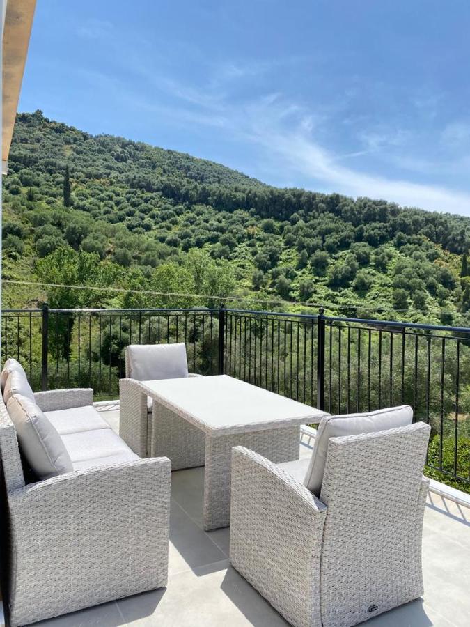 Aparthotel Aristidis Garden à Parga Extérieur photo