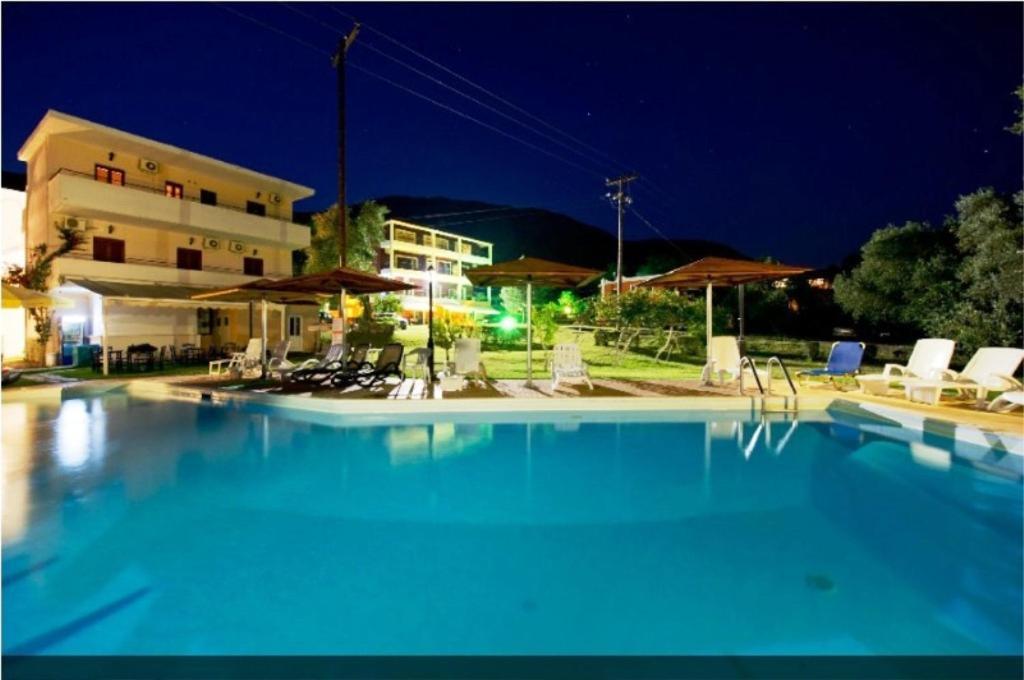 Aparthotel Aristidis Garden à Parga Extérieur photo
