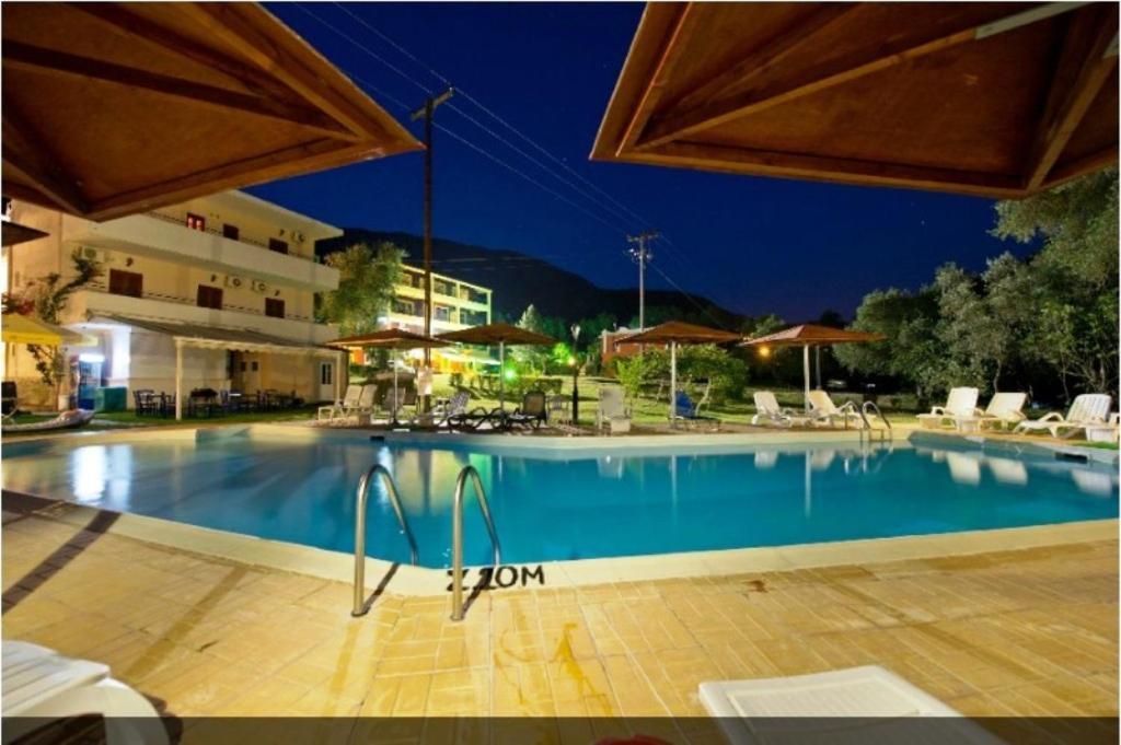 Aparthotel Aristidis Garden à Parga Extérieur photo