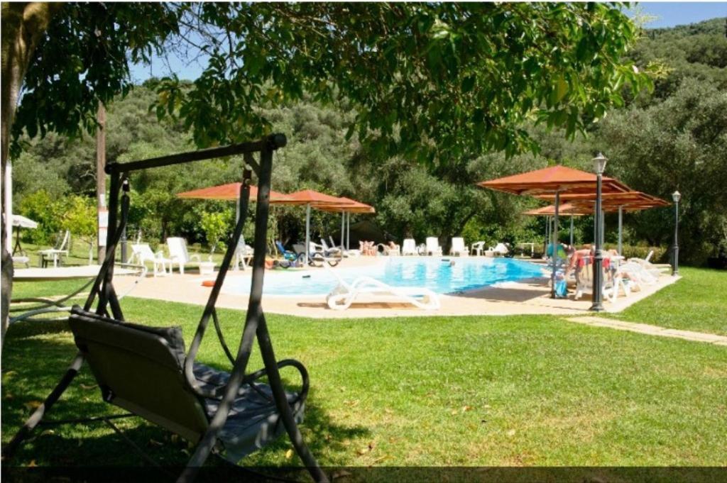 Aparthotel Aristidis Garden à Parga Extérieur photo