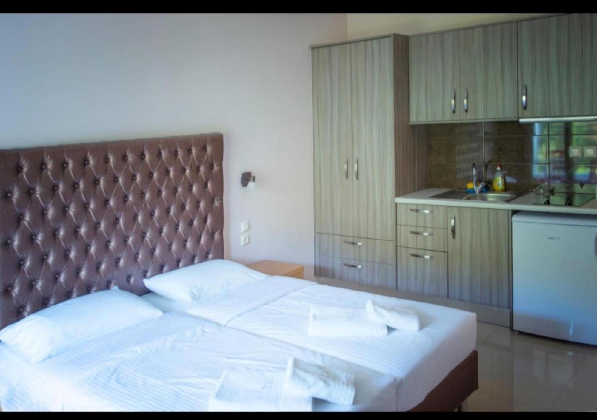 Aparthotel Aristidis Garden à Parga Extérieur photo