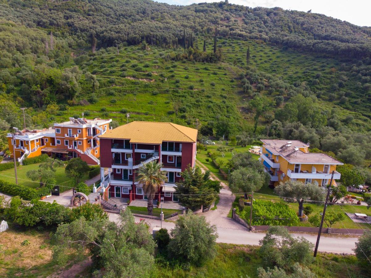 Aparthotel Aristidis Garden à Parga Extérieur photo