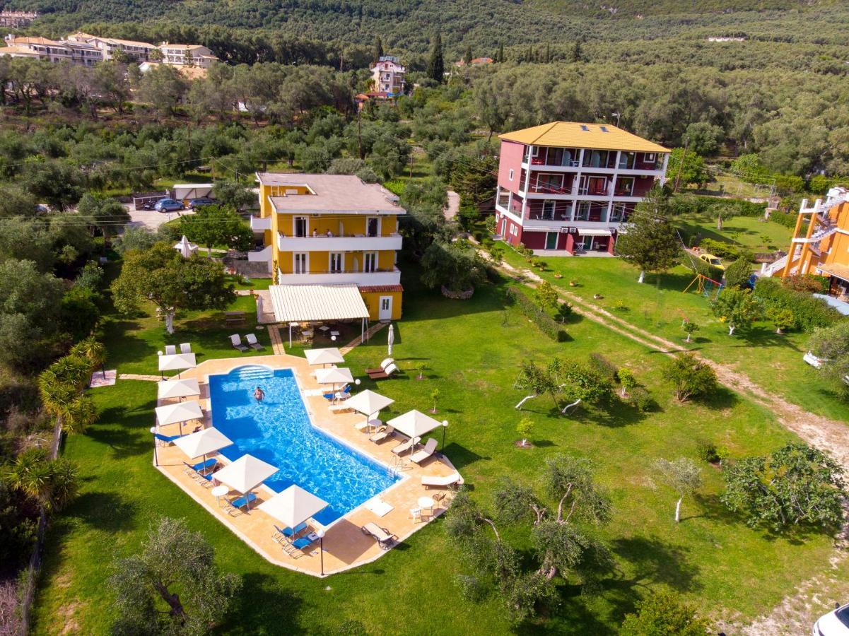 Aparthotel Aristidis Garden à Parga Extérieur photo